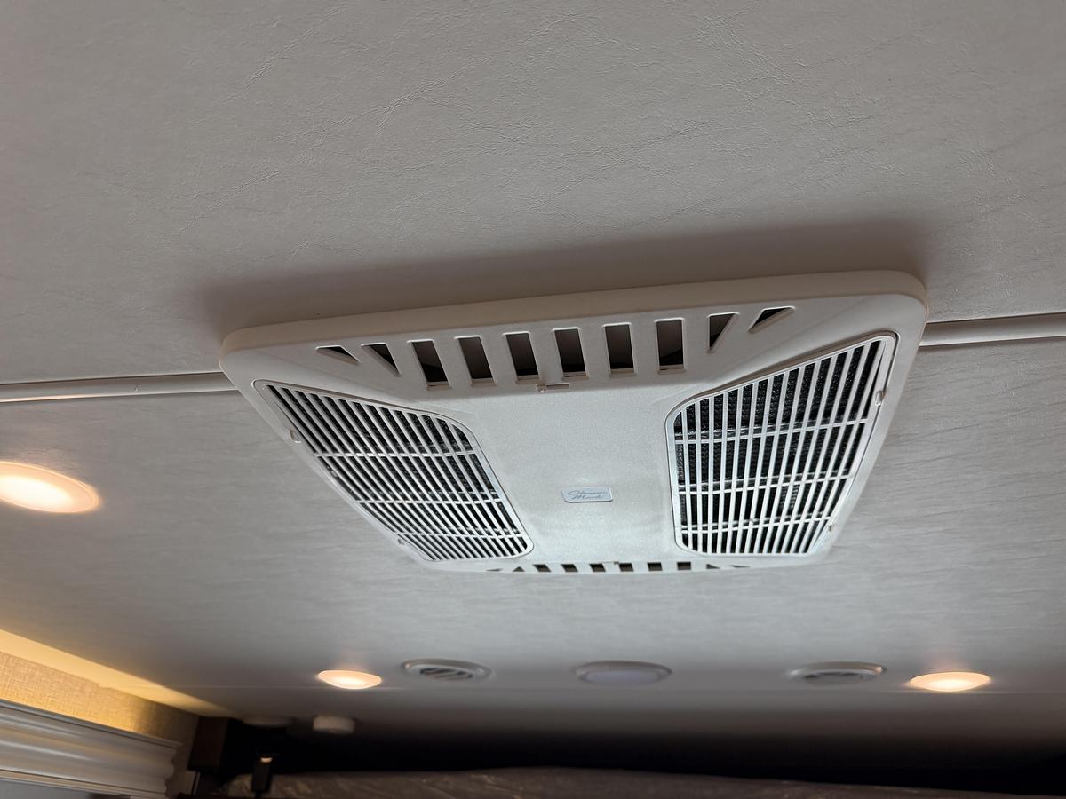 Used 2023 Jayco precept 31UL