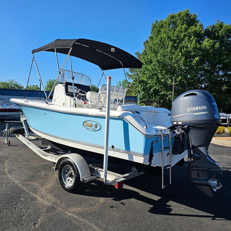 Used 2017 Sea Hunt 196 Ultra