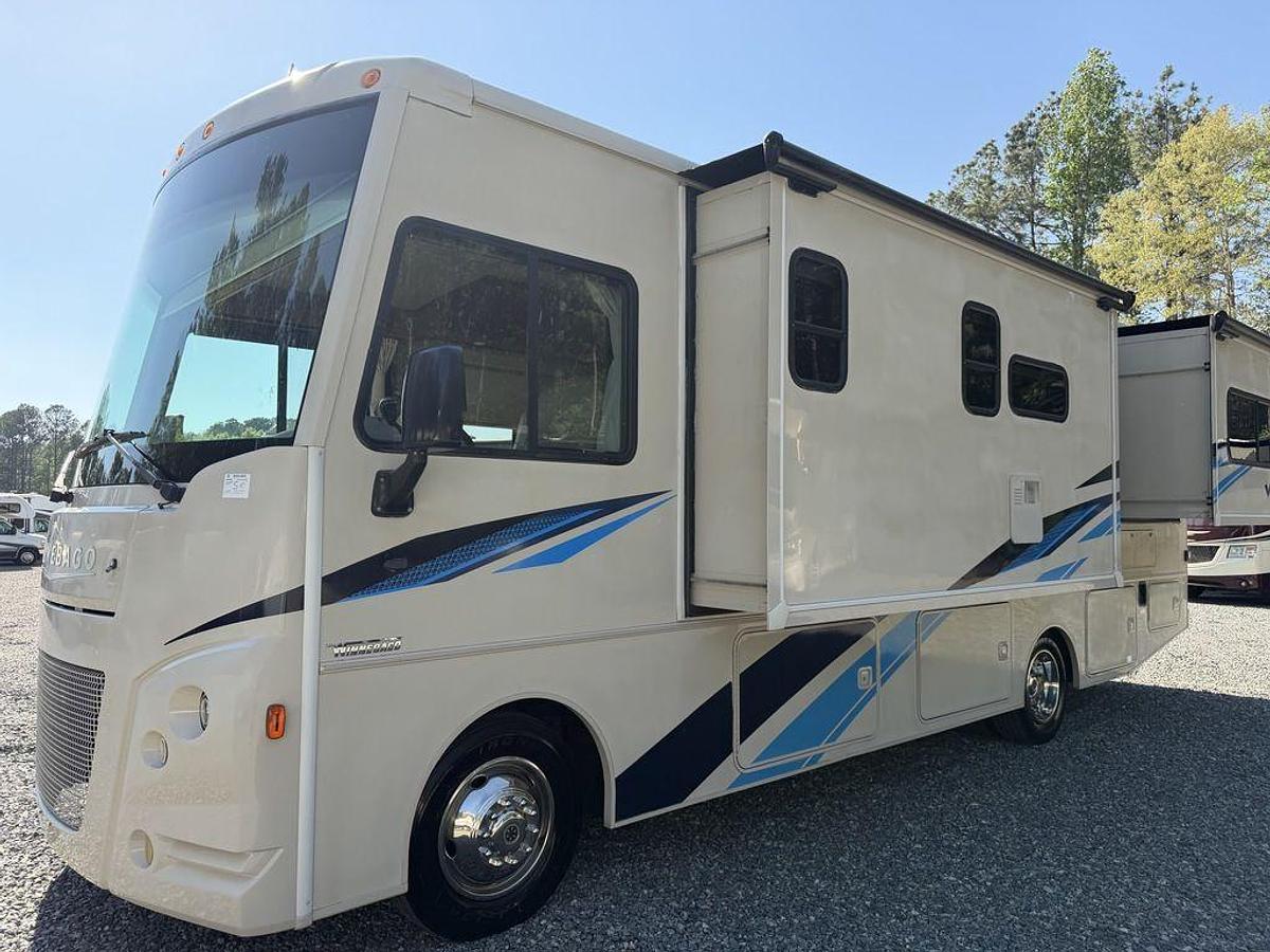 Used 2018 Winnebago Vista 27PE