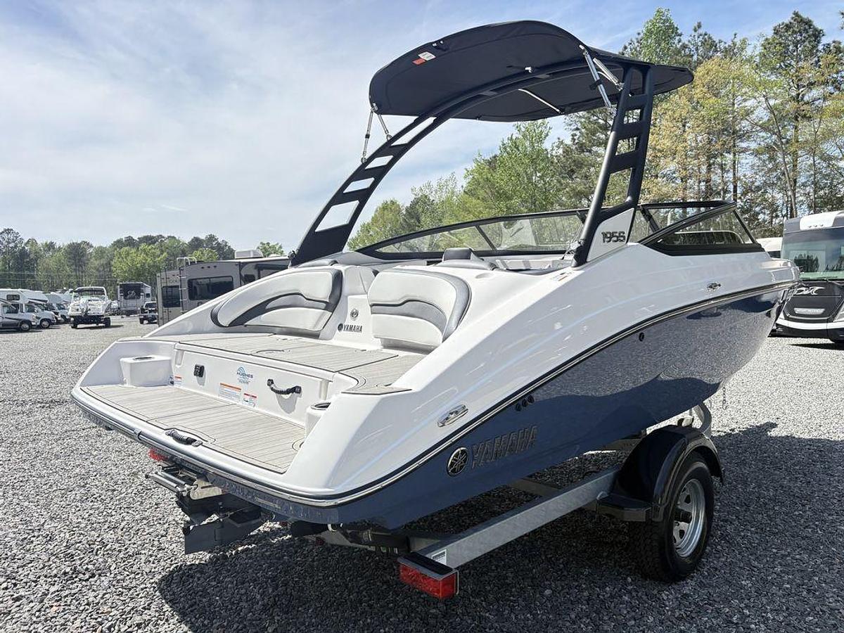 Used 2024 Yamaha 195S