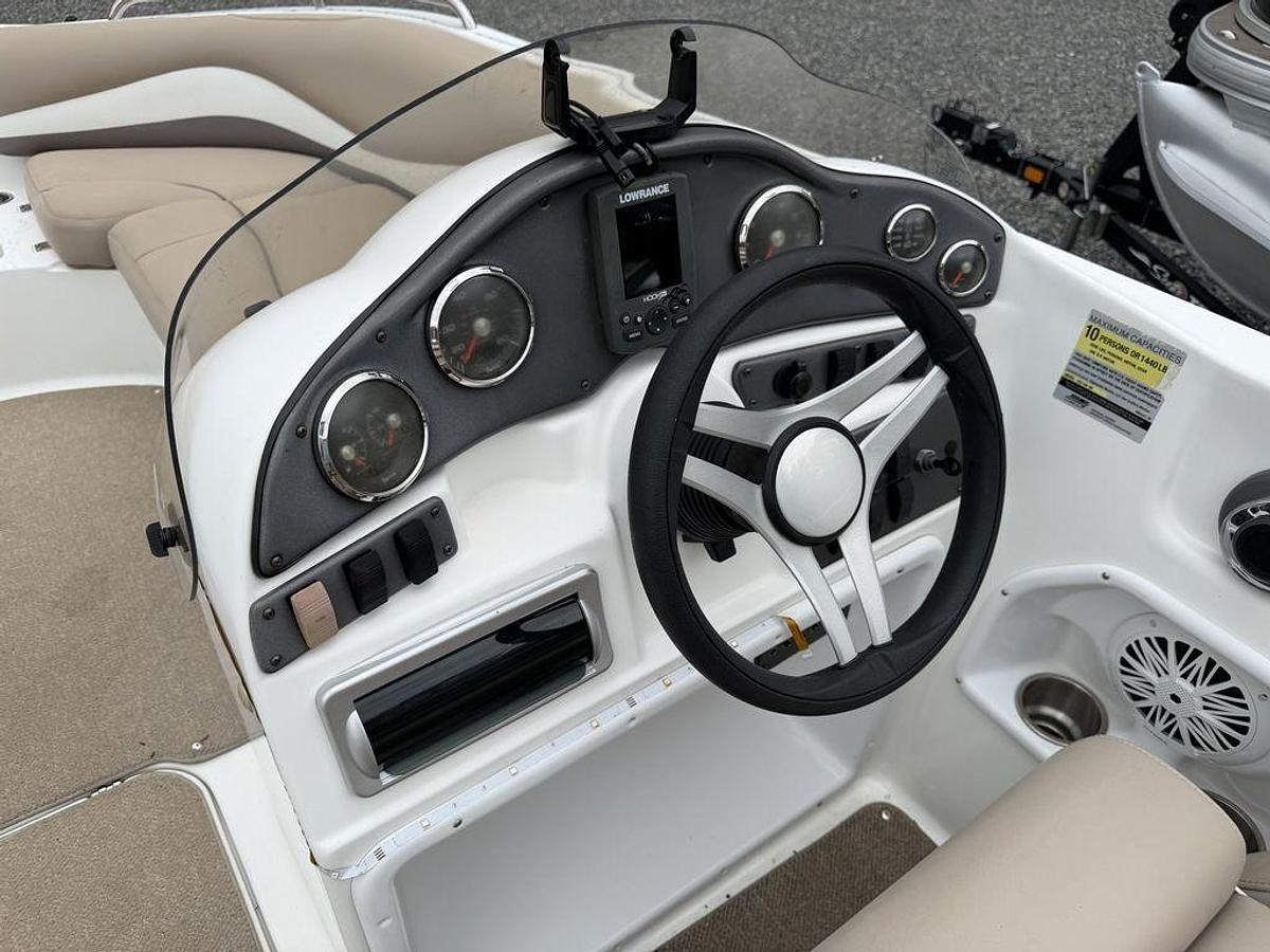 Used 2016 Hurricane SS202