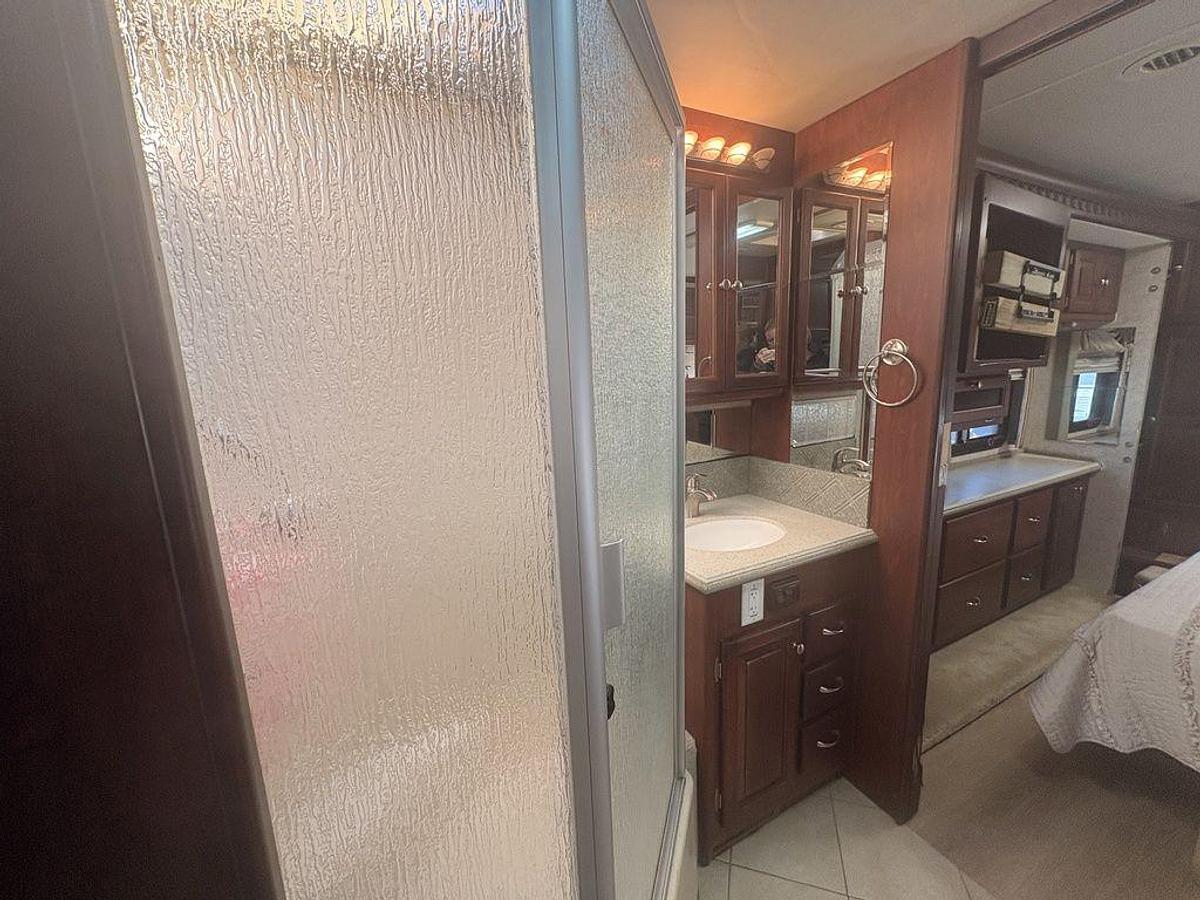 Used 2006 Tiffin Motorhomes Phateon 40 QSH