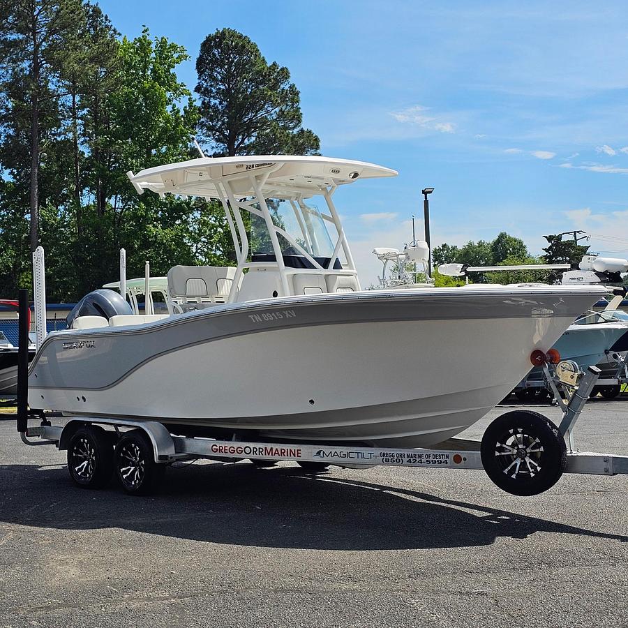 Used 2023 Sea Fox Commander 228