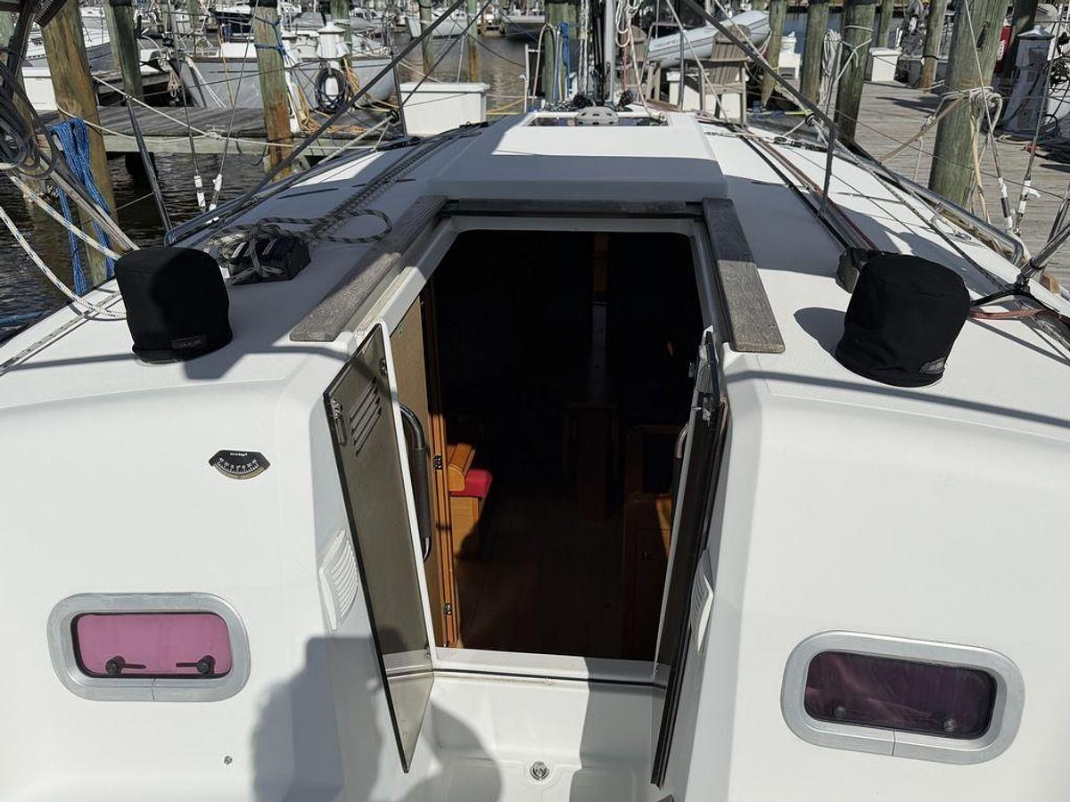 Used 2015 Jeanneau Sun Odyssey 349
