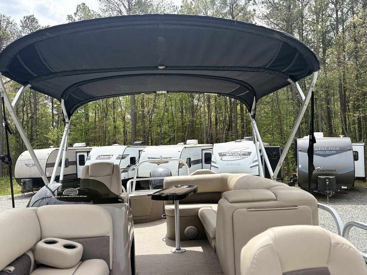 Used 2021 Tracker® Boats Fishin Barge 20 DLX