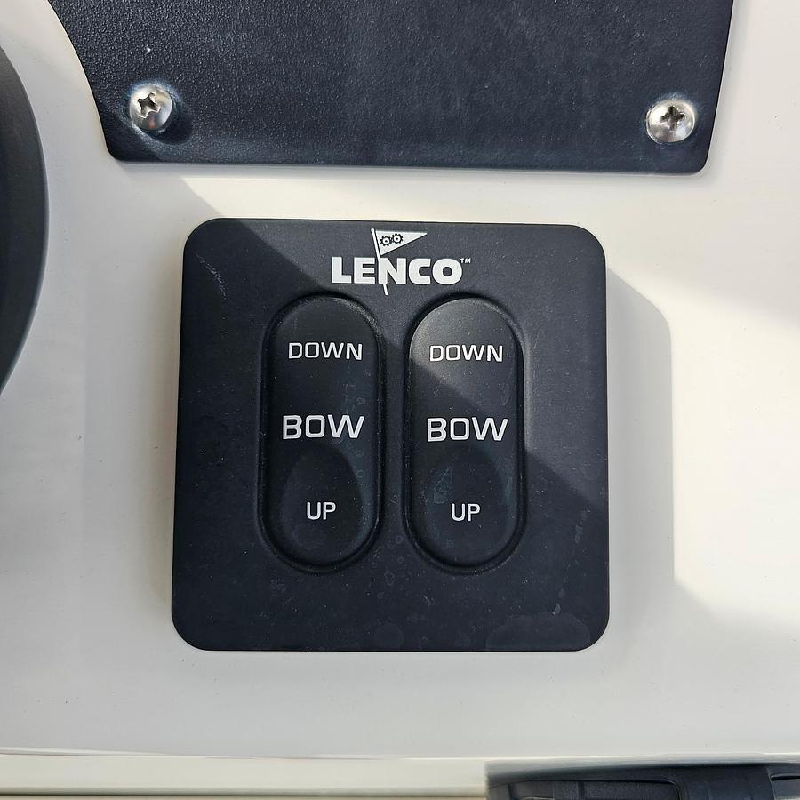 Used 2022 Mako Marine 214 CC