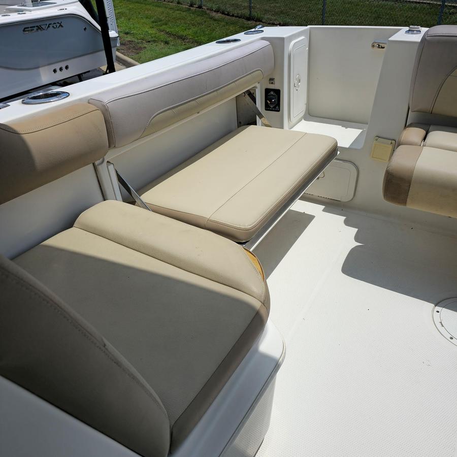 Used 2017 Sailfish 245