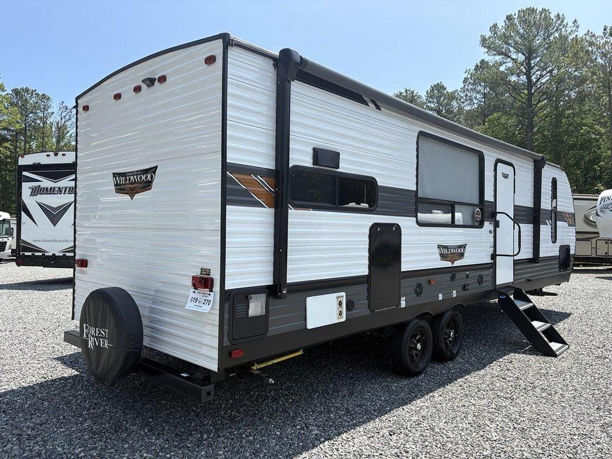 Used 2022 Forest River Wildwood Midwest 27RK