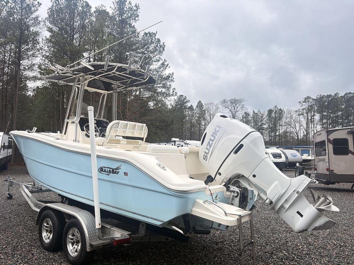 Used 2022 Bulls Bay 230