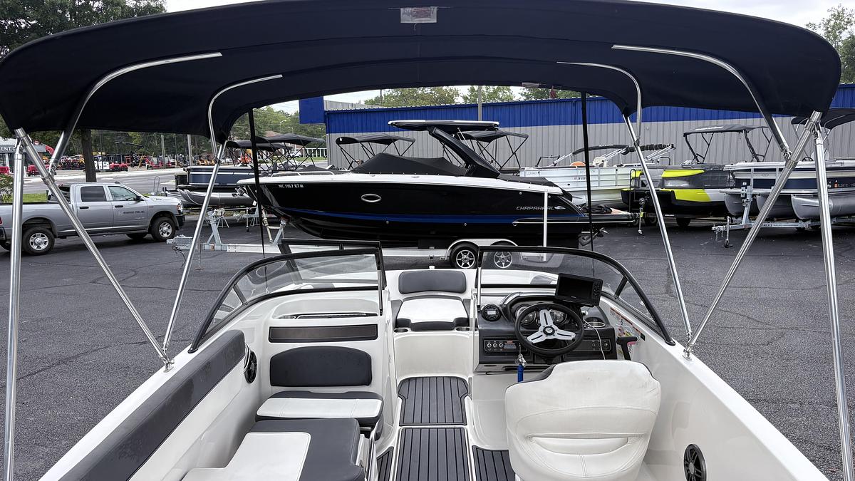 Used 2020 Bayliner VR5 Bowrider