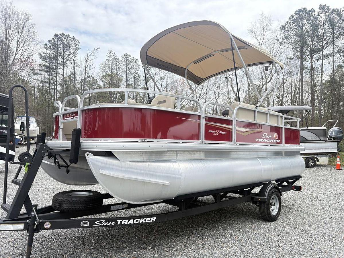 Used 2025 Sun Tracker Bass Buggy® 18 DLX