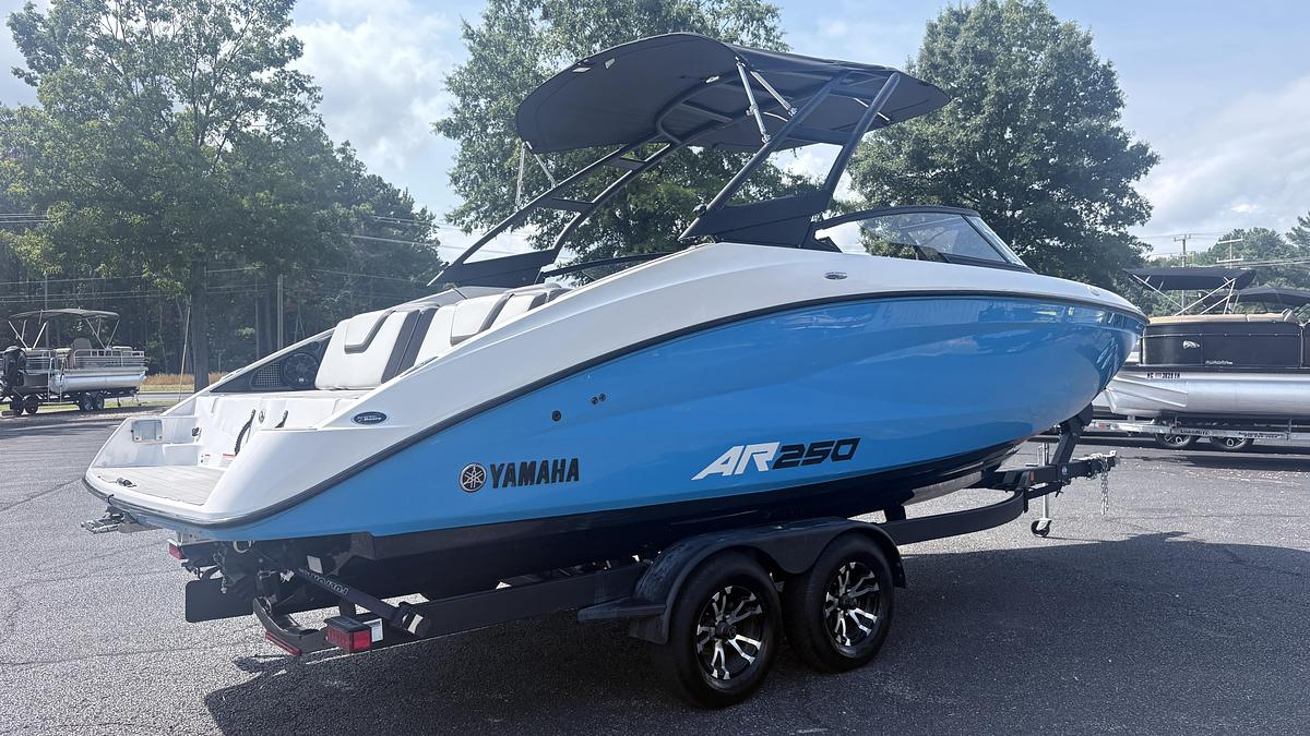 Used 2023 Yamaha AR250