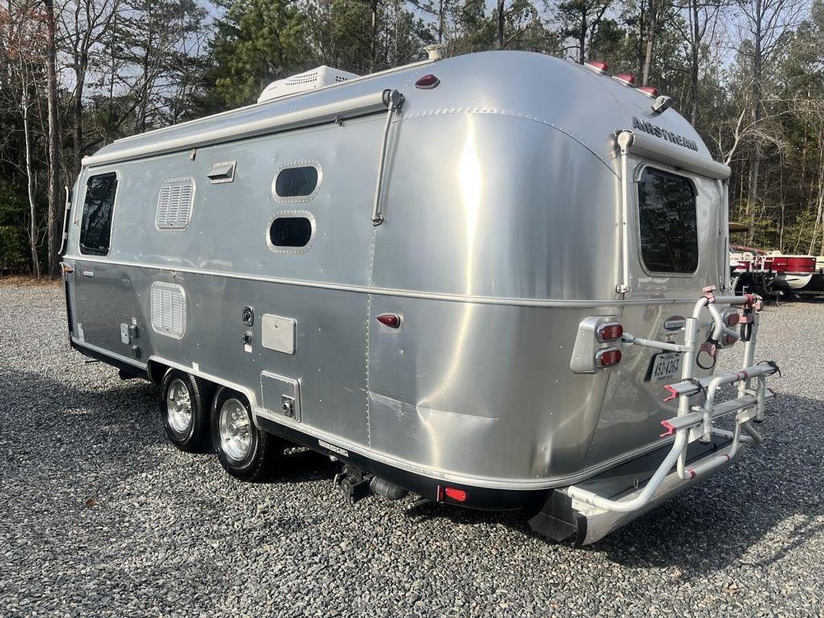 Used 2019 Airstream International Serenity