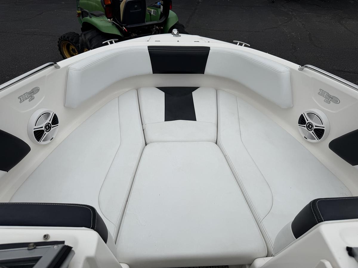 Used 2016 Chaparral 21 H2O Sport