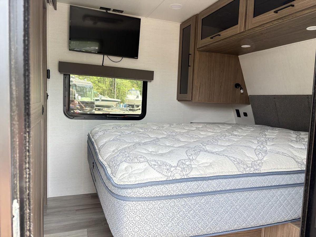 Used 2024 Alliance Delta 281BH