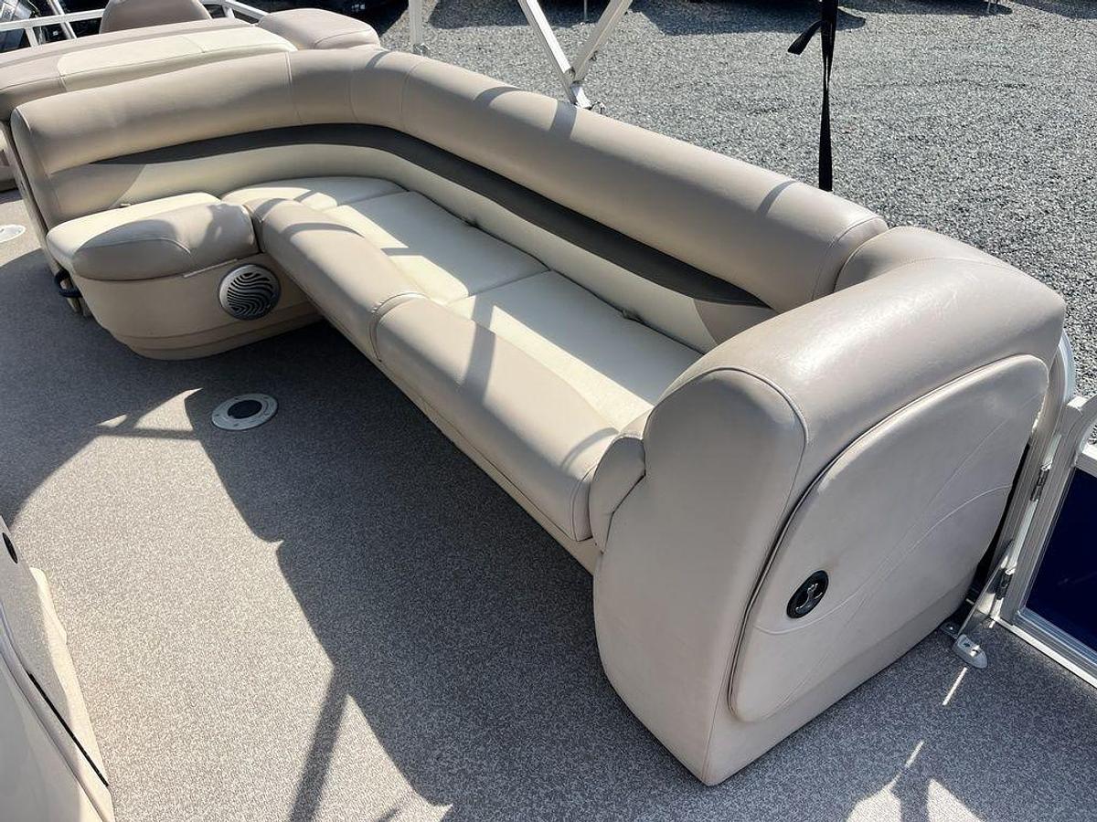 Used 2015 Sun Tracker Fishin Barge