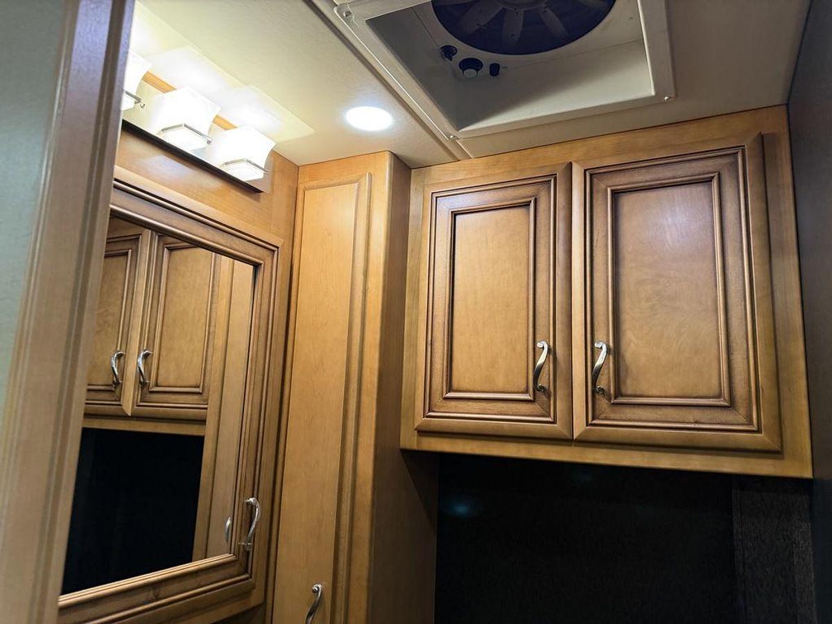 Used 2014 Newmar Canyon Star 3953