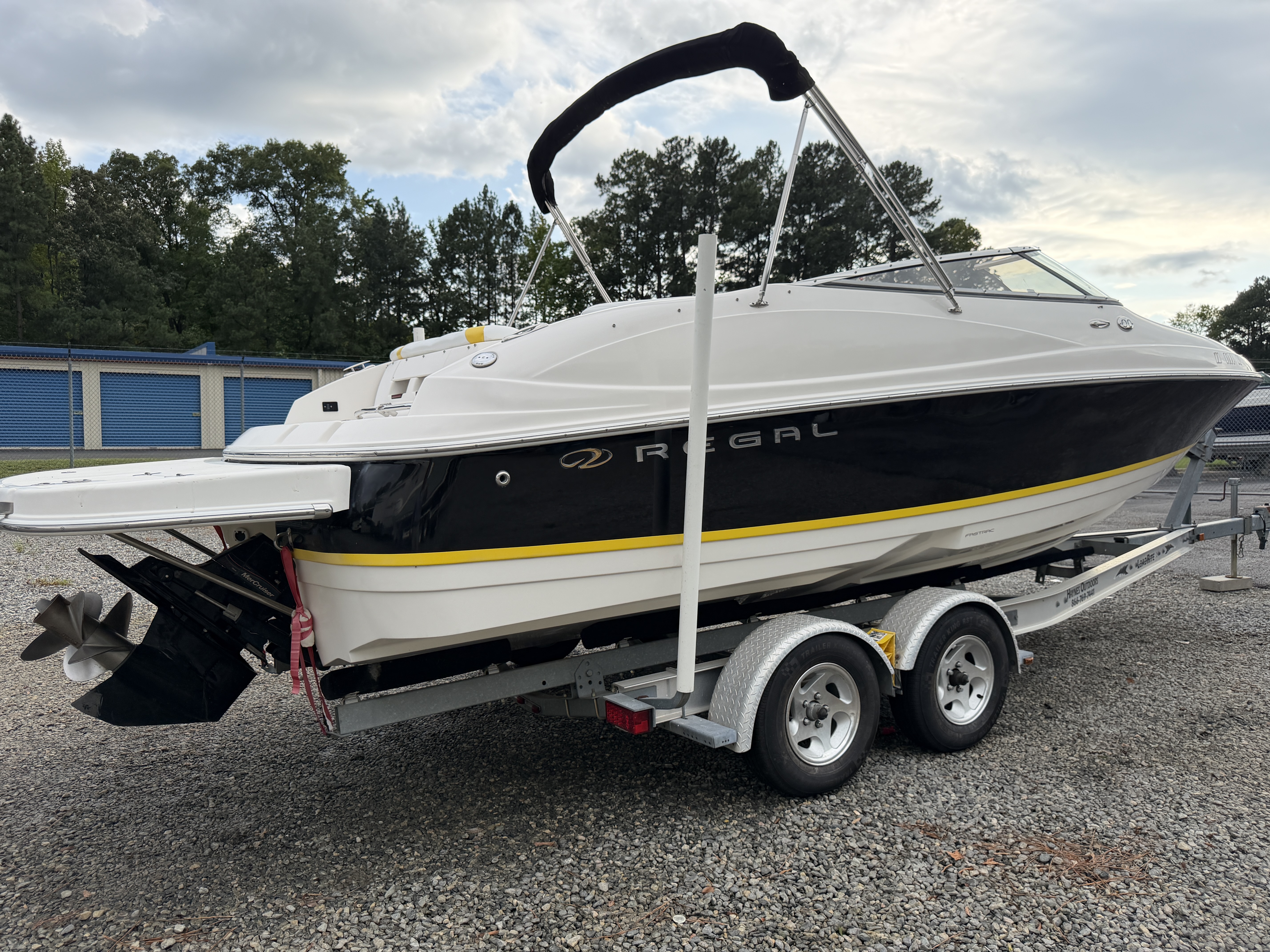 Used 2005 Regal 2400 #B-14F224T