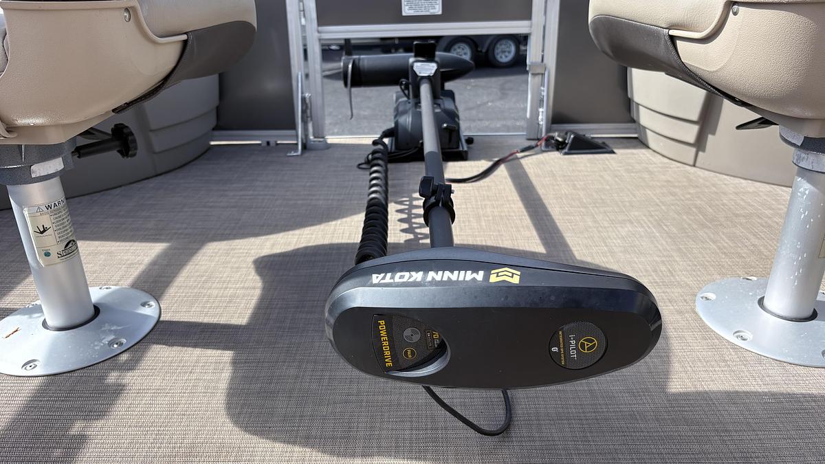 Used 2023 Suntracker Fishing Barge 20DL