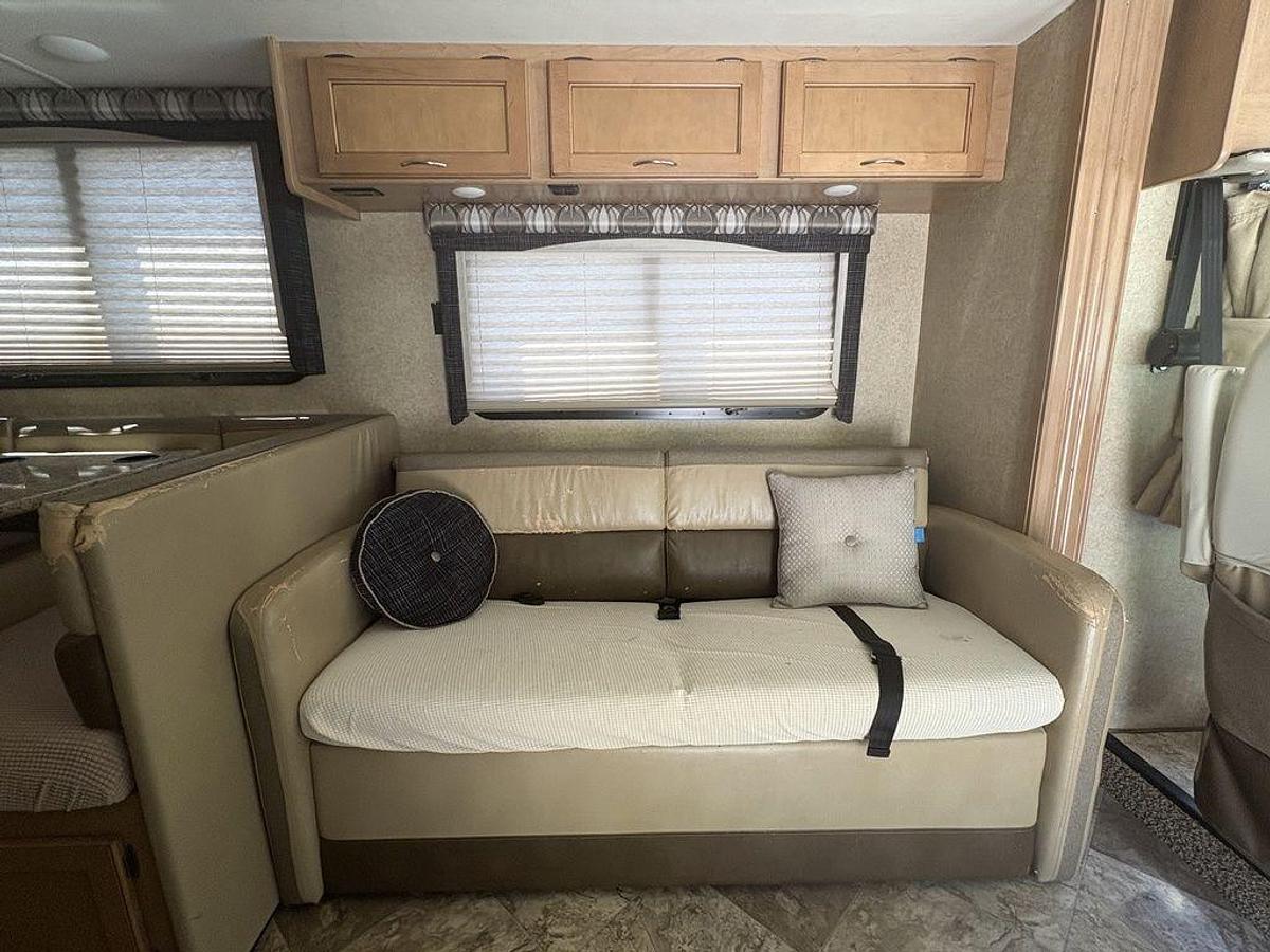 Used 2015 Thor Motor Coach A.C.E. 30.1