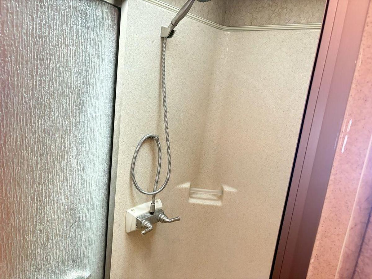 Used 2010 Newmar Ventana M-4333