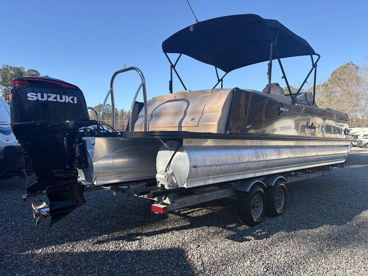 Used 2022 Avalon 2785 EL