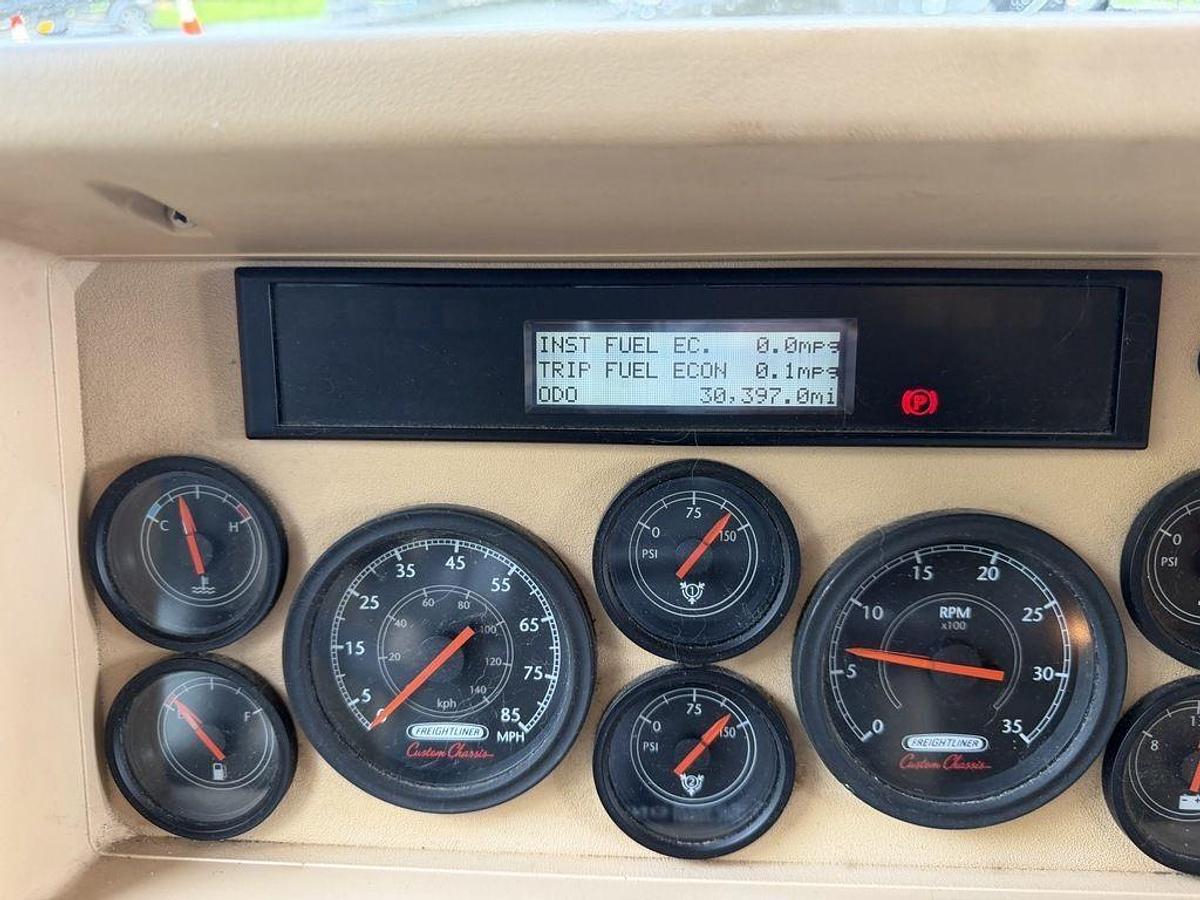Used 2007 Winnebago Journey 39K