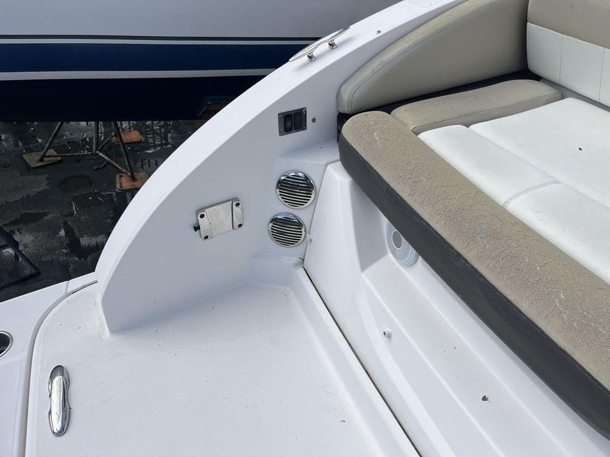 Used 2014 Regal 3200