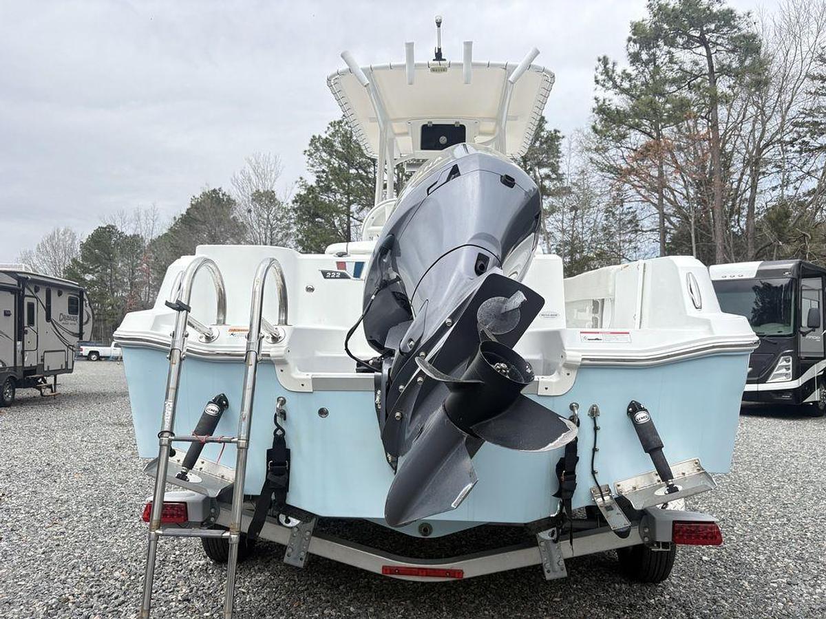 Used 2022 Wellcraft 222 Fisherman