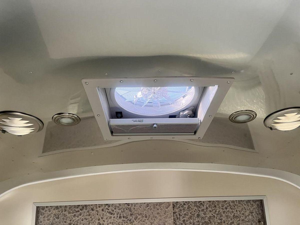 Used 2019 Airstream International Serenity