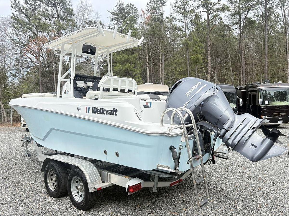 Used 2022 Wellcraft 222 Fisherman