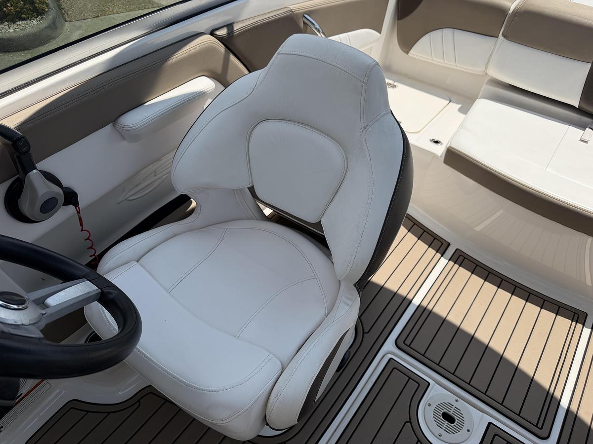 Used 2019 Chaparral H20 21
