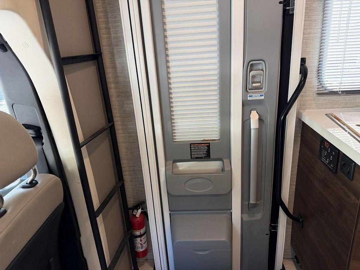 Used 2024 Winnebago View 24V