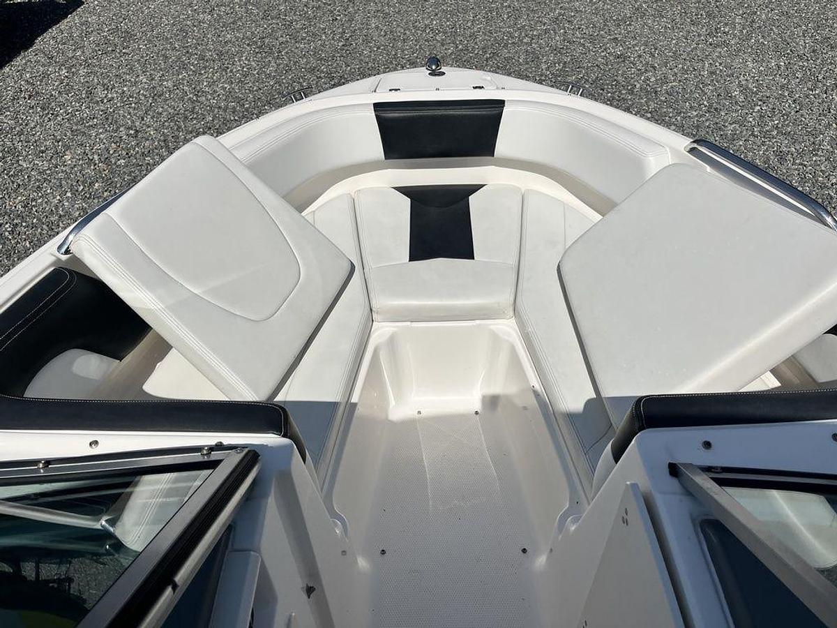 Used 2016 Chaparral 21 H2O Sport