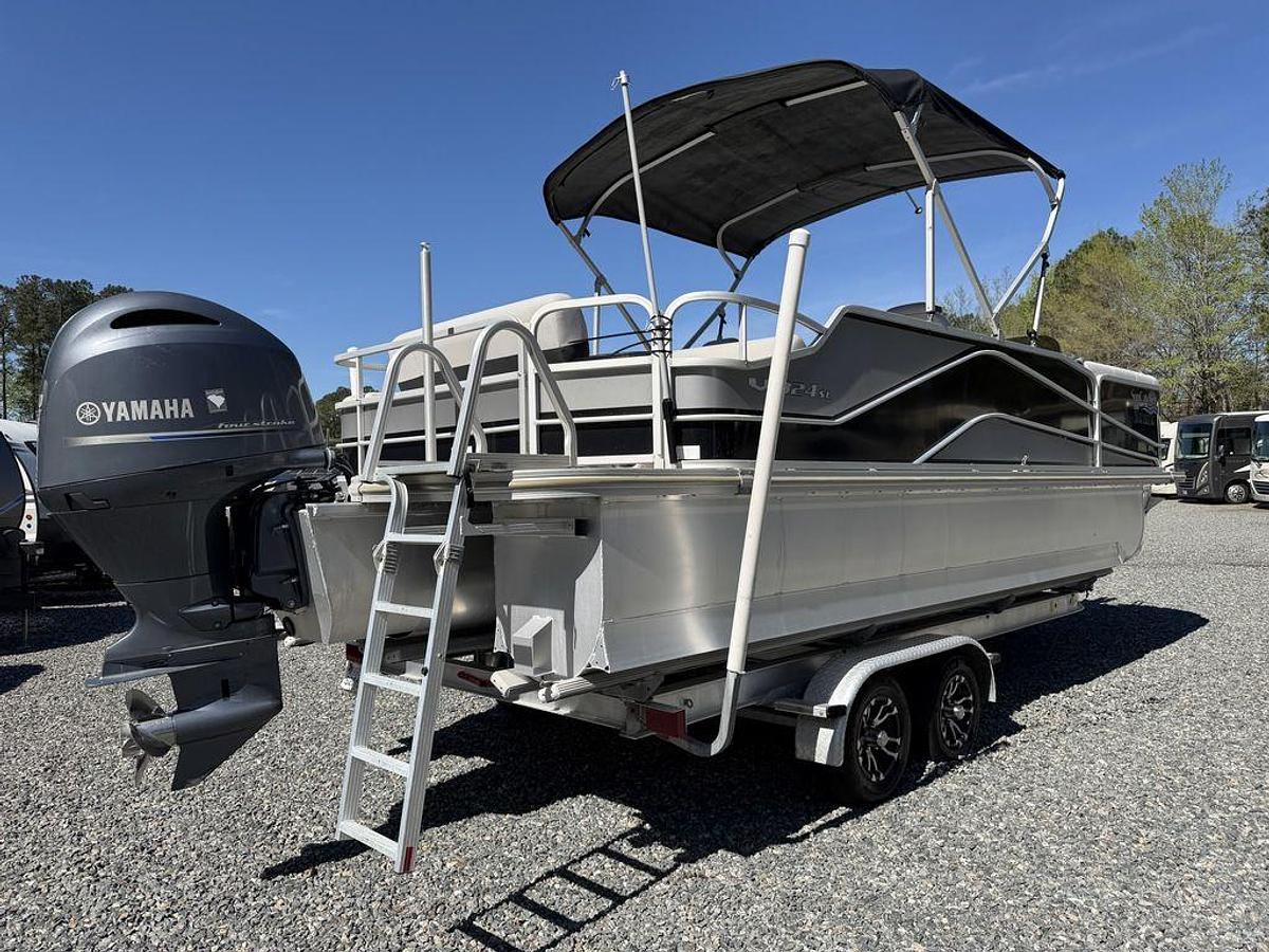 Used 2020 SunCatcher V324 SL