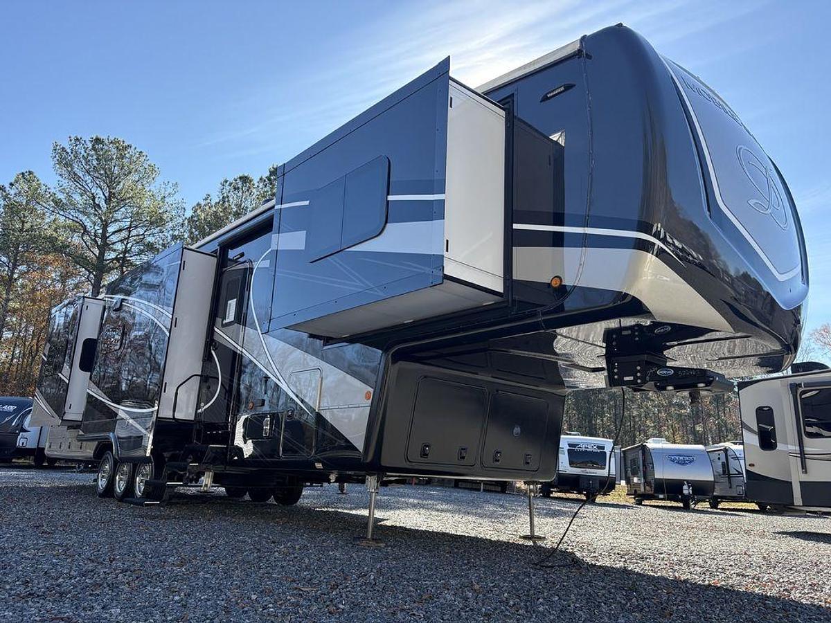 Used 2023 DRV Mobile Suites Luxury 44 ORLANDO