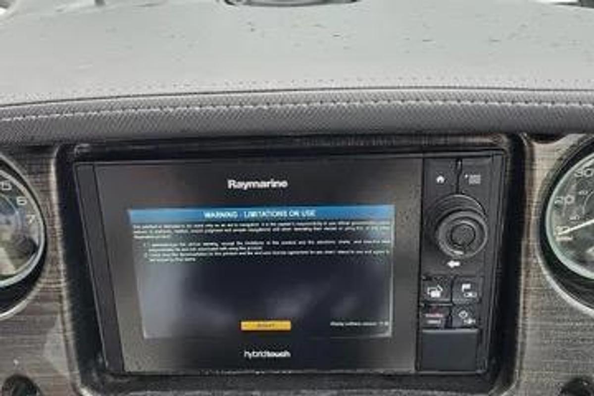 Used 2016 Monterey 295