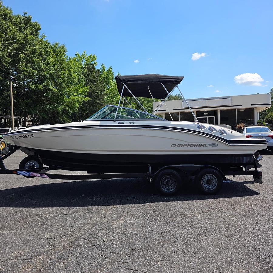 Used 2013 Chaparral 216 SSI