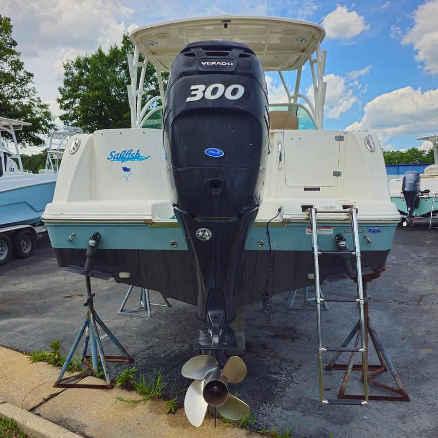 Used 2017 Sailfish 245