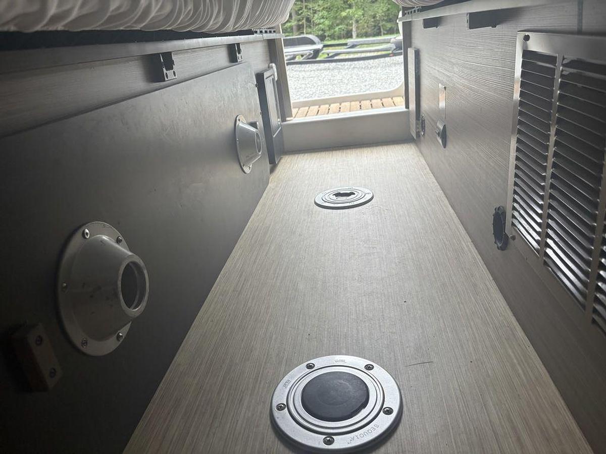 Used 2022 Entegra Ethos 20T