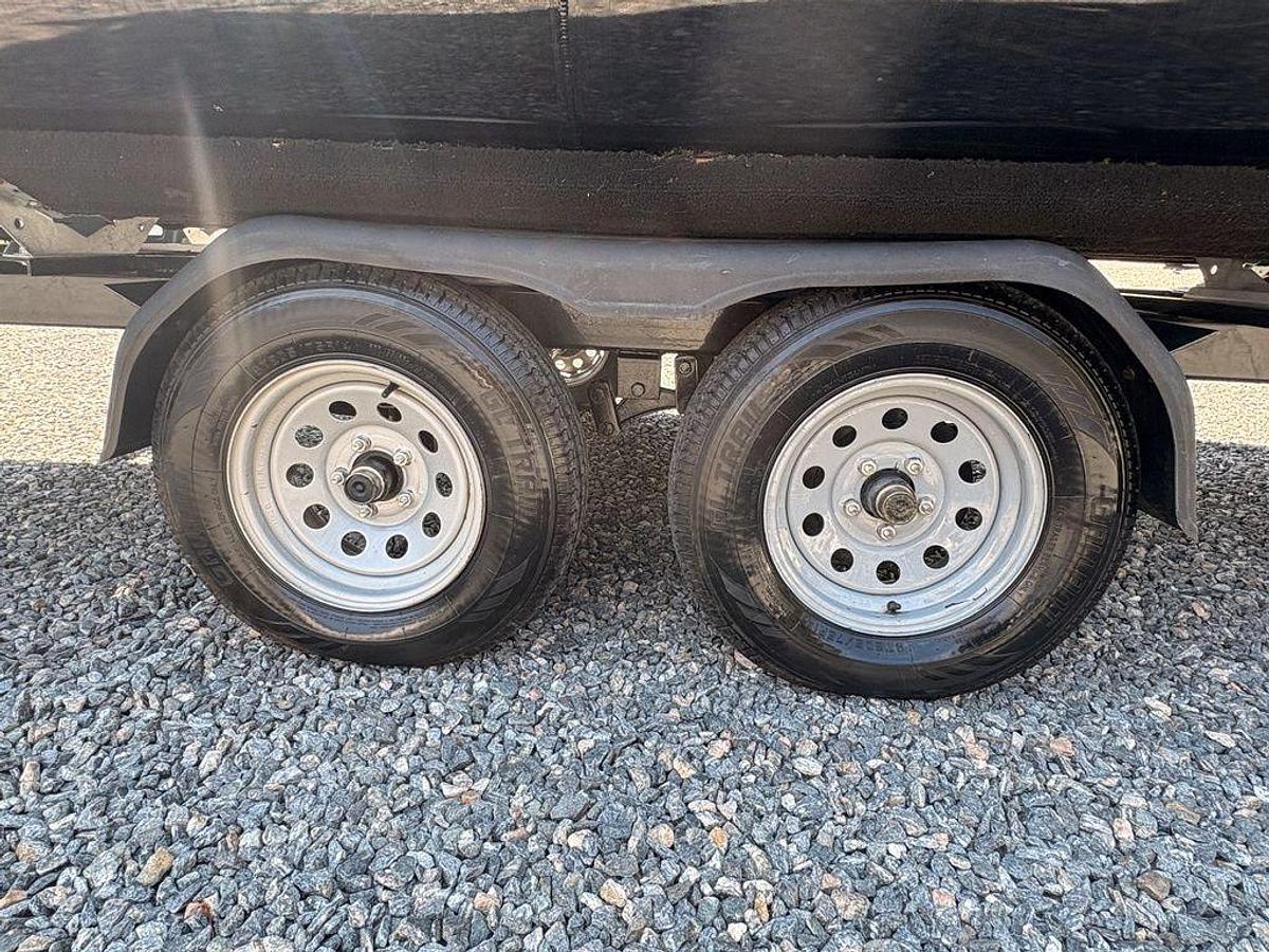 Used 2022 Lexington 524