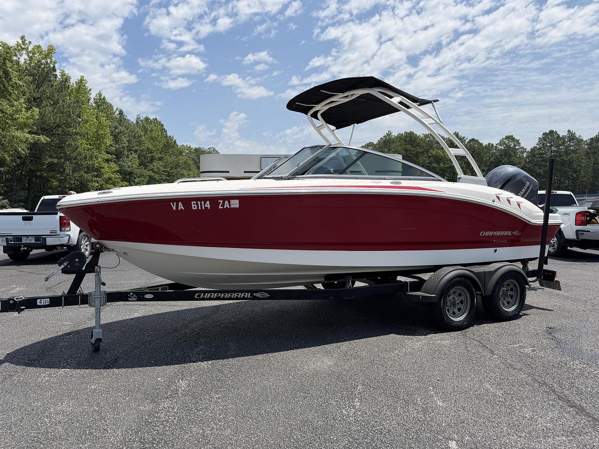 Used 2019 Chaparral H20 21