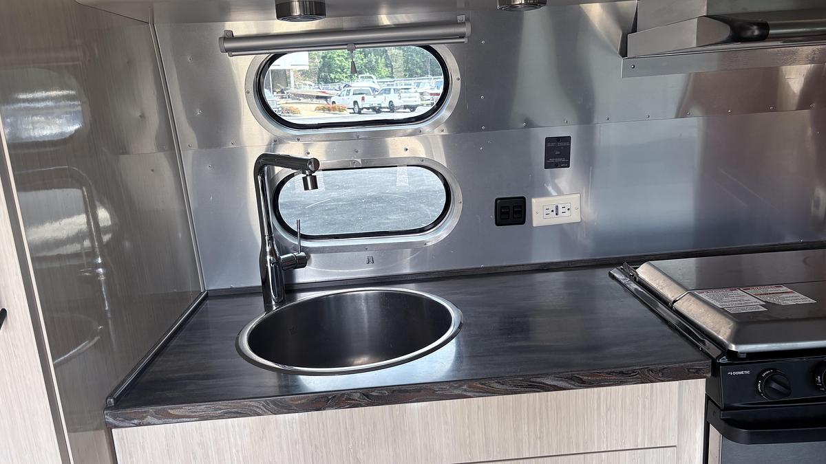Used 2019 Airstream International Serenity