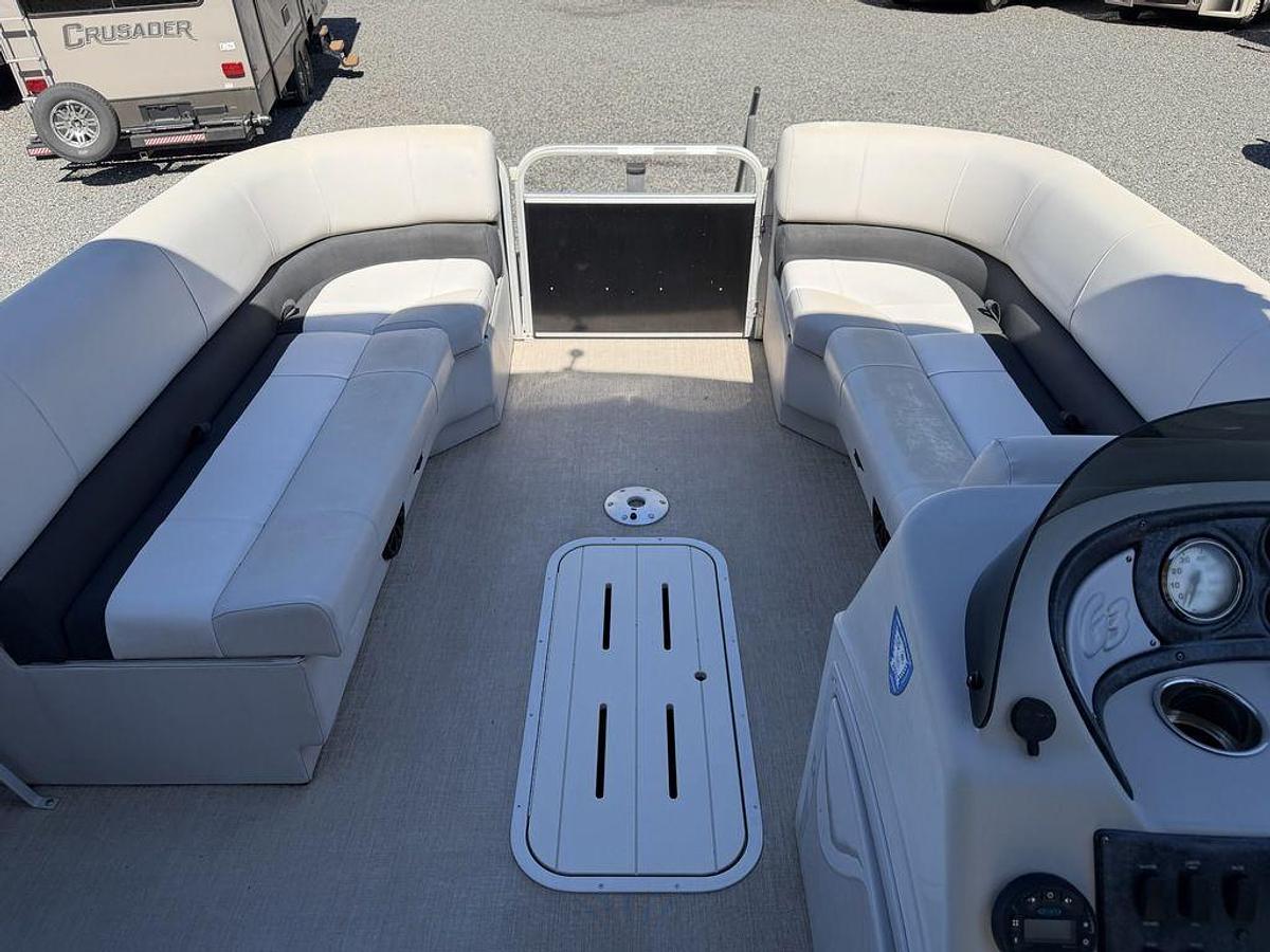 Used 2020 SunCatcher V324 SL