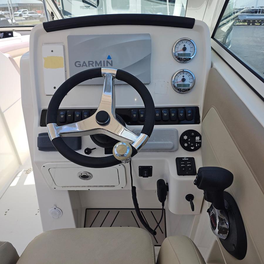Used 2017 Sailfish 245