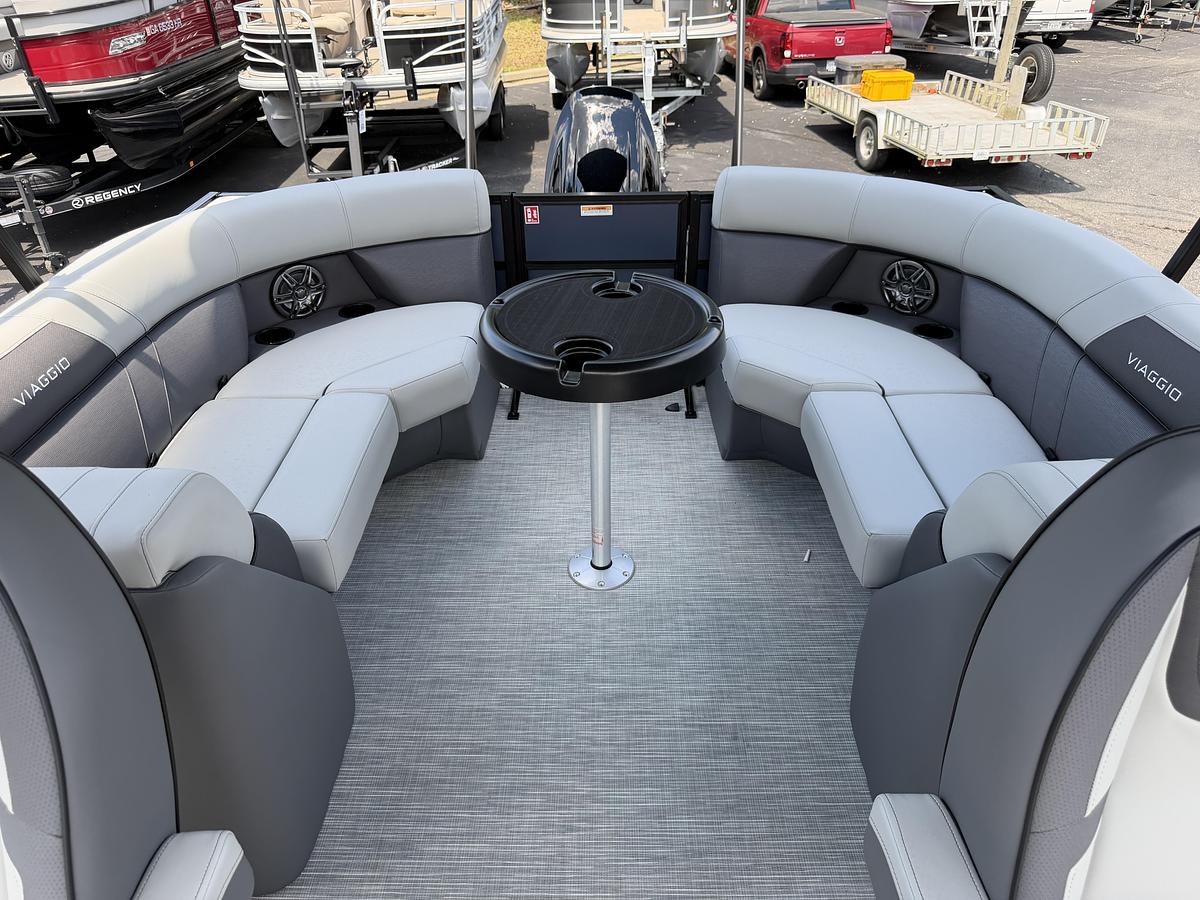 2027 Viaggio Lago V-22U