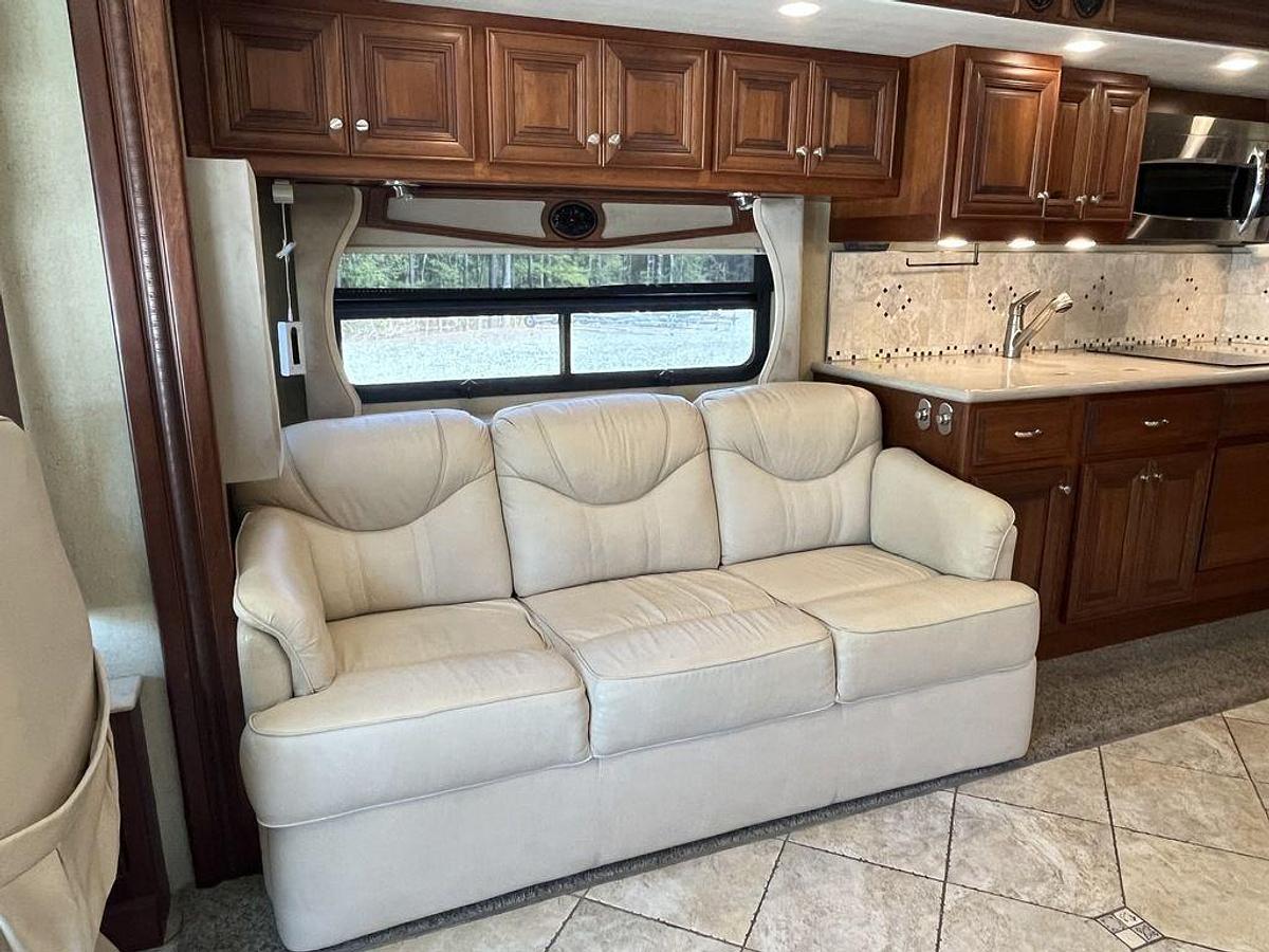 Used 2012 American Coach Revolution 42W