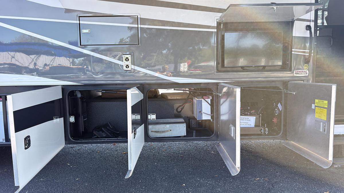 Used 2026 Tiffin Allegro 36LA