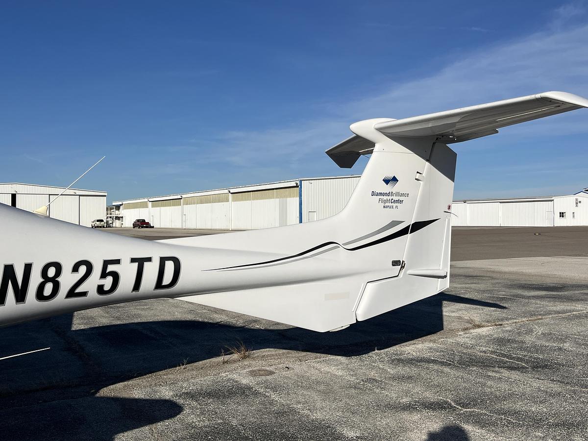 Used 2007 Diamond DA 42