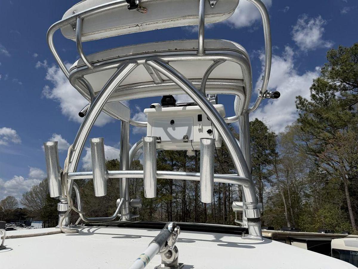 Used 2009 Boston Whaler 230 Dauntless